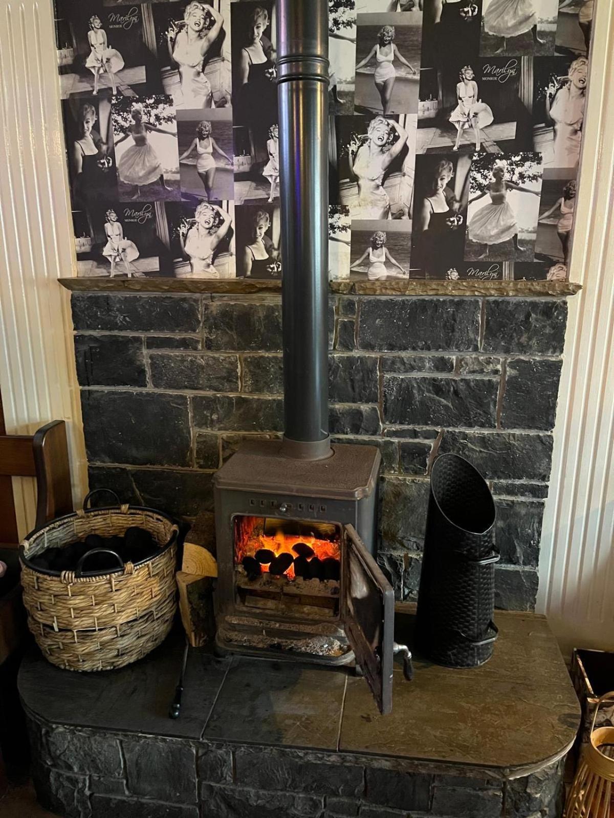 The Coach House Inn Moycullen Zewnętrze zdjęcie